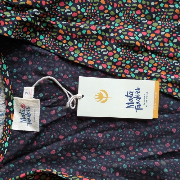 Mara traders Aditi wrap dress - Picture 4 of 7